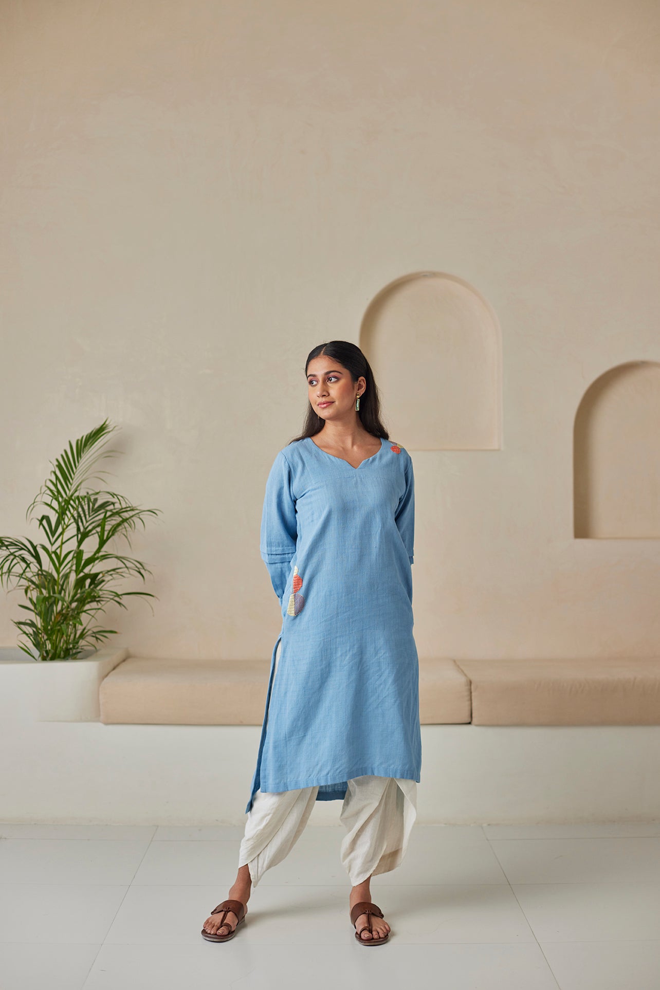 Women Blue Printed 3/4Th Sleeve Cotton Assymetric Kurta main image 0
