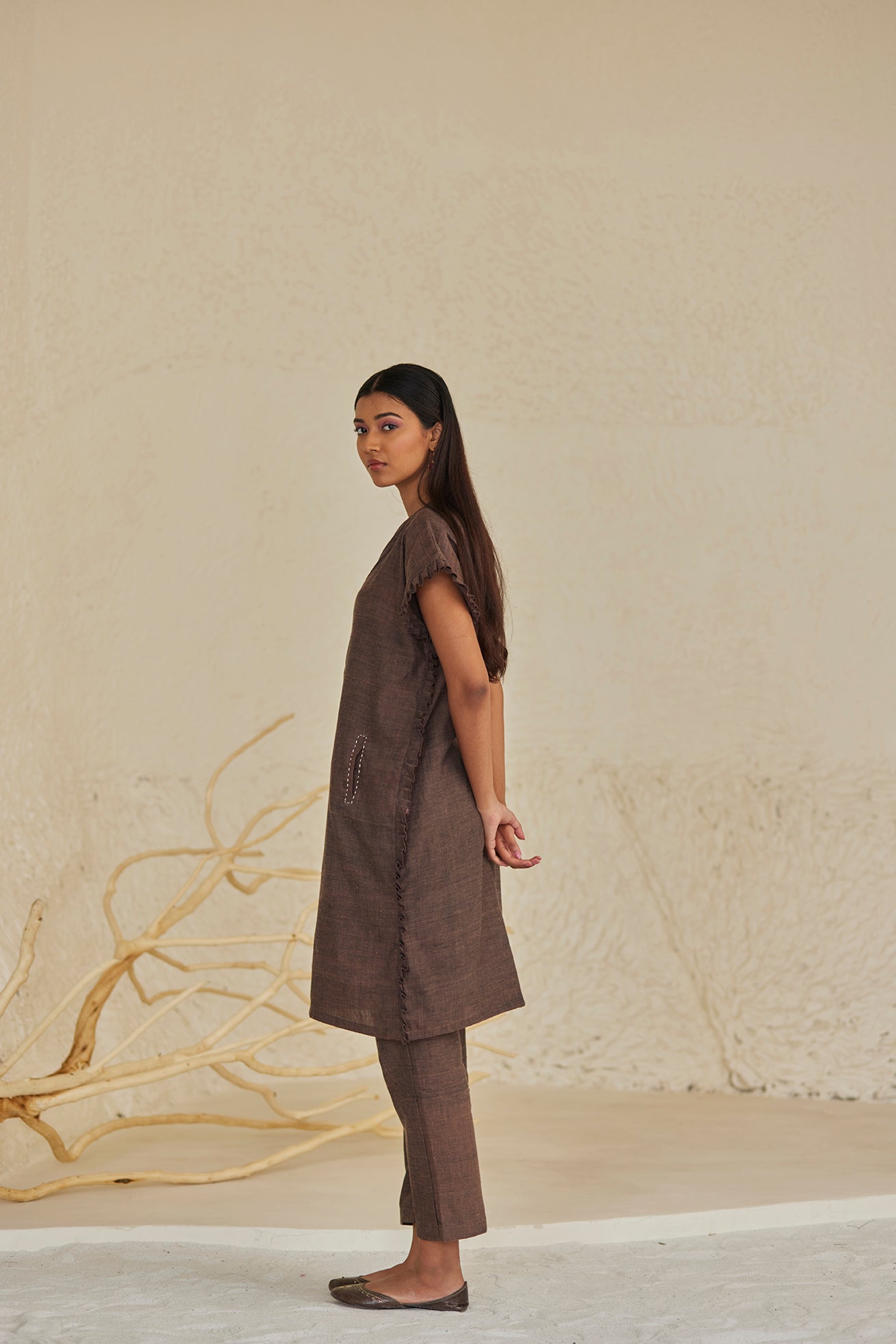 Brown Cotton Ruffles Detailed Kaftan
